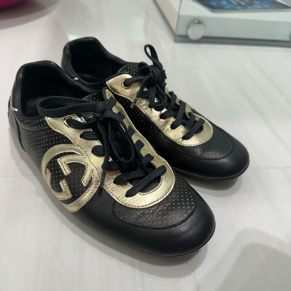 Black & Gold gucci sneakers